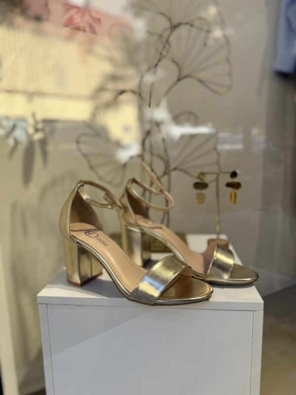 Zapato Tacón Dorado - Imagen 3