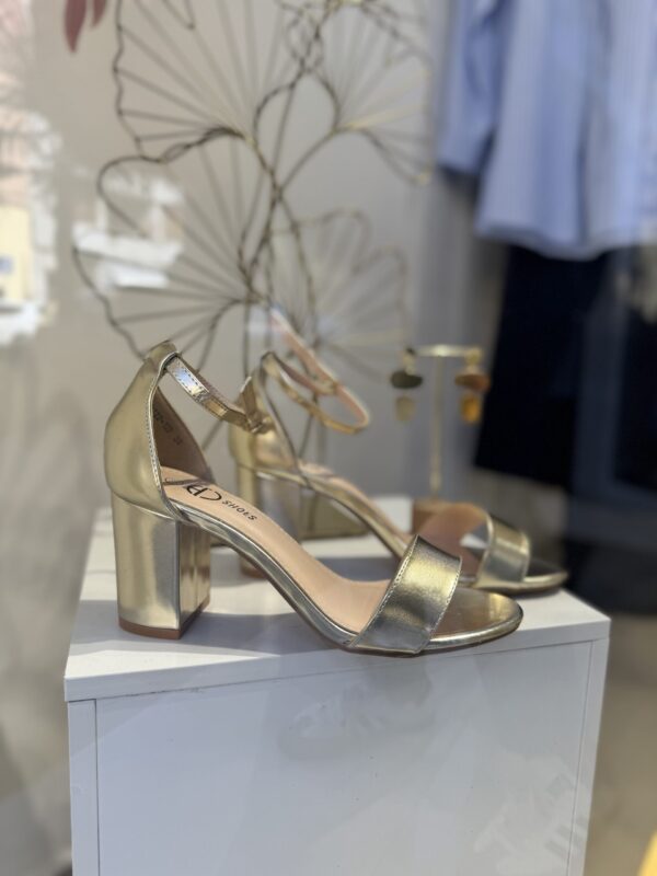 Zapato Tacón Dorado