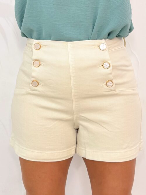 Pantalón Short Beige Botones