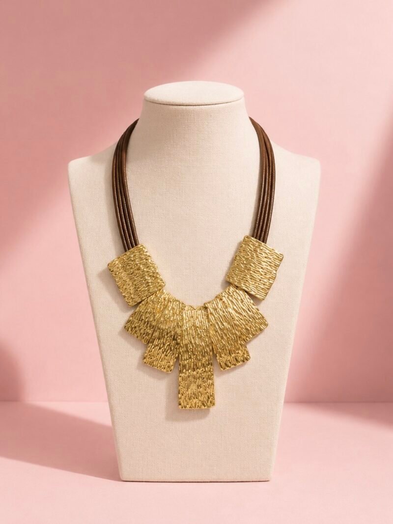 Collar Horus