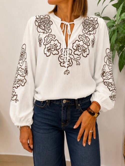 Blusa Flores Bordadas Chocolate