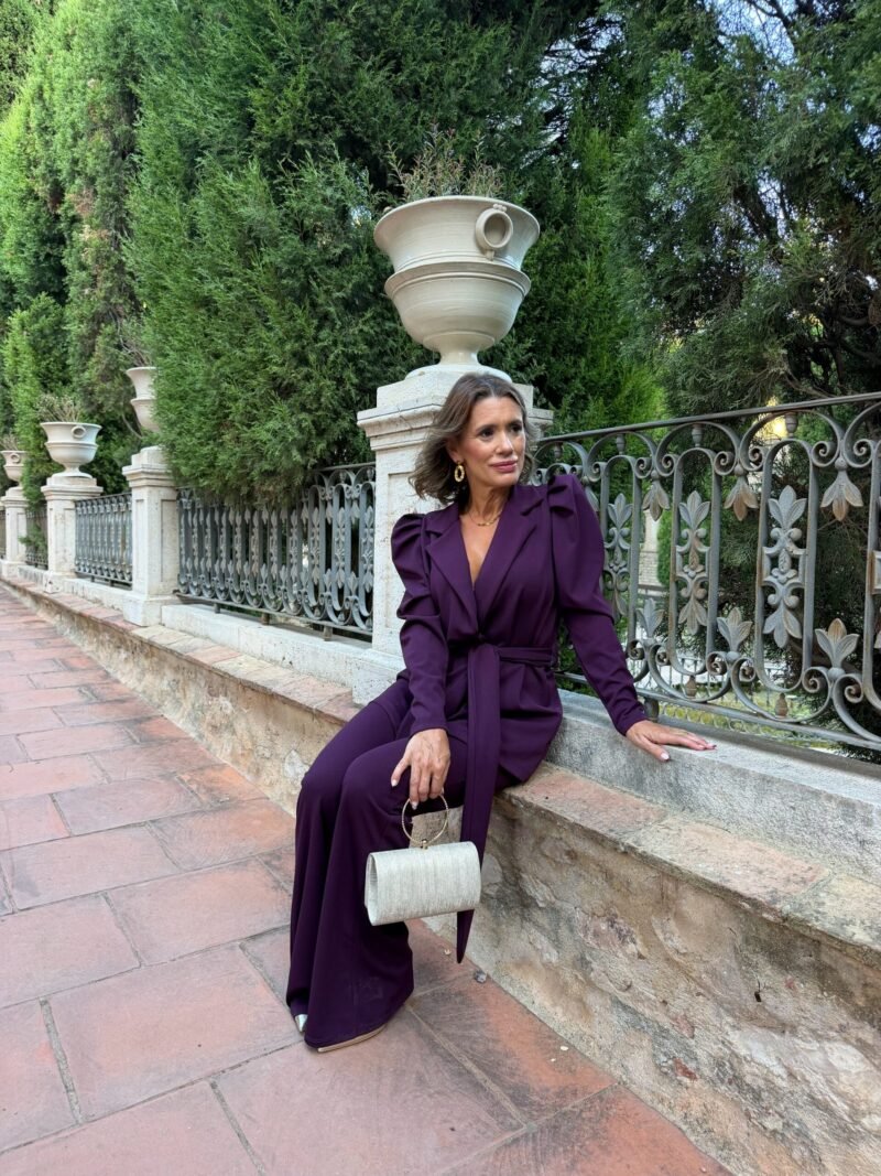 Conjunto Gala Berenjena